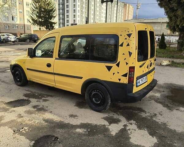 Жовтий Опель Комбо вант.-пас., об'ємом двигуна 1.7 л та пробігом 470 тис. км за 4999 $, фото 13 на Automoto.ua