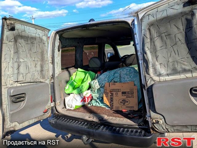 Сірий Опель Комбо вант.-пас., об'ємом двигуна 1.7 л та пробігом 321 тис. км за 3300 $, фото 5 на Automoto.ua