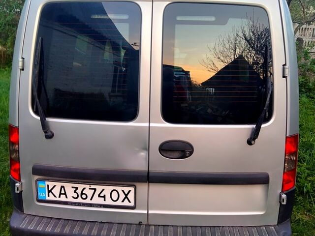 Сірий Опель Комбо вант.-пас., об'ємом двигуна 1.2 л та пробігом 274 тис. км за 3500 $, фото 4 на Automoto.ua