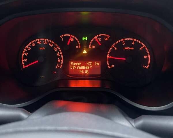 Серый Опель Комбо груз.-пасс., объемом двигателя 1.3 л и пробегом 268 тыс. км за 5200 $, фото 1 на Automoto.ua