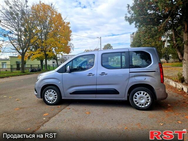 Серый Опель Комбо груз.-пасс., объемом двигателя 1.6 л и пробегом 91 тыс. км за 16200 $, фото 11 на Automoto.ua