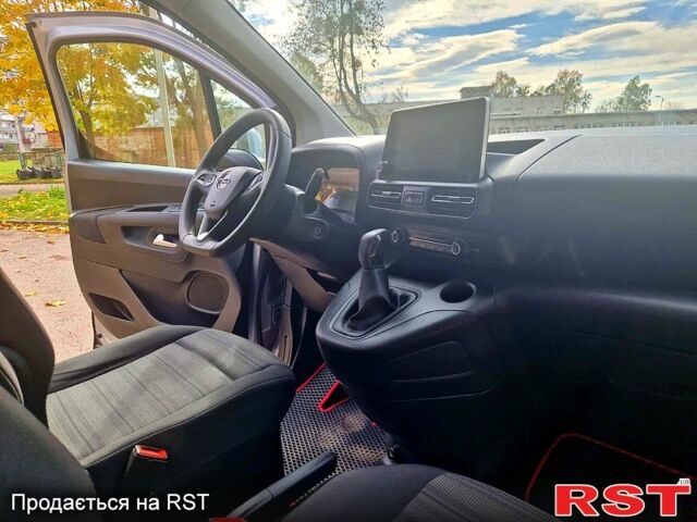 Серый Опель Комбо груз.-пасс., объемом двигателя 1.6 л и пробегом 91 тыс. км за 16200 $, фото 6 на Automoto.ua