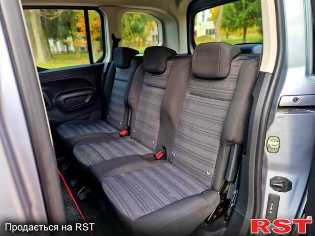 Серый Опель Комбо груз.-пасс., объемом двигателя 1.6 л и пробегом 91 тыс. км за 16200 $, фото 2 на Automoto.ua