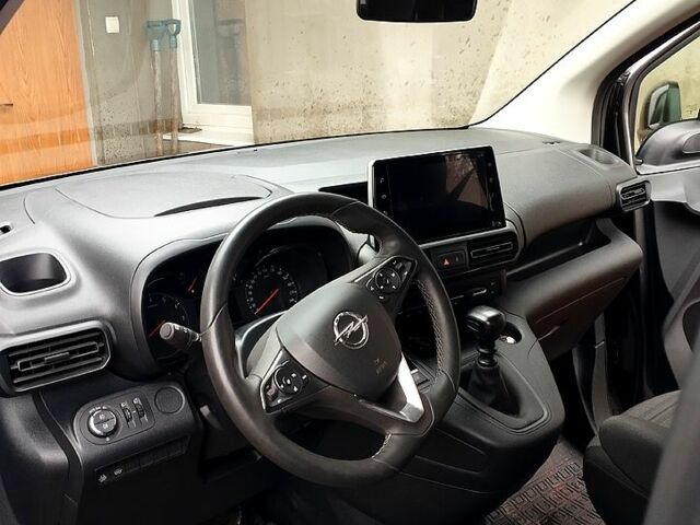 Серый Опель Комбо груз.-пасс., объемом двигателя 1.5 л и пробегом 9 тыс. км за 23500 $, фото 4 на Automoto.ua