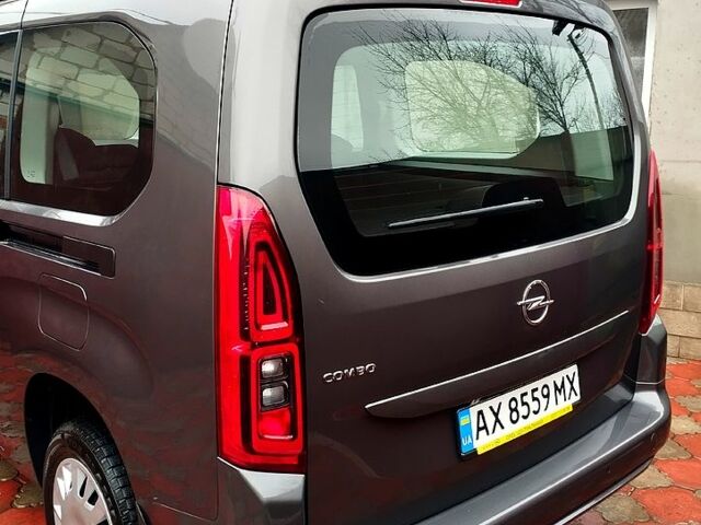 Серый Опель Комбо груз.-пасс., объемом двигателя 1.5 л и пробегом 9 тыс. км за 23500 $, фото 6 на Automoto.ua