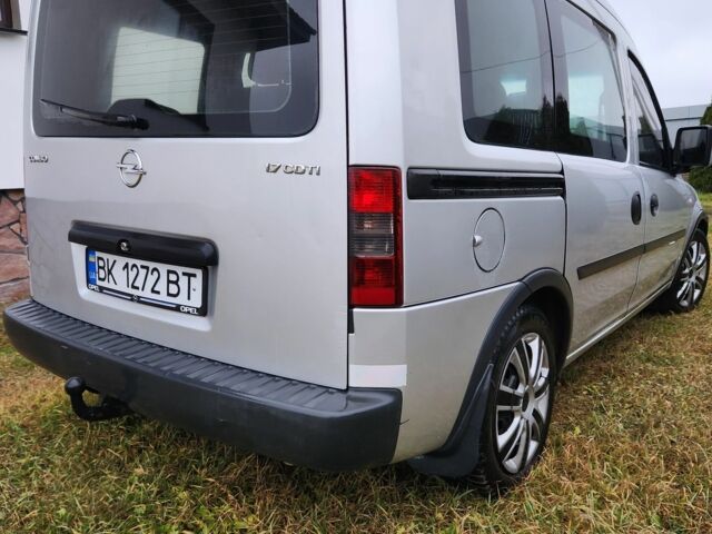 Серый Опель Комбо груз.-пасс., объемом двигателя 1.7 л и пробегом 3 тыс. км за 4900 $, фото 2 на Automoto.ua