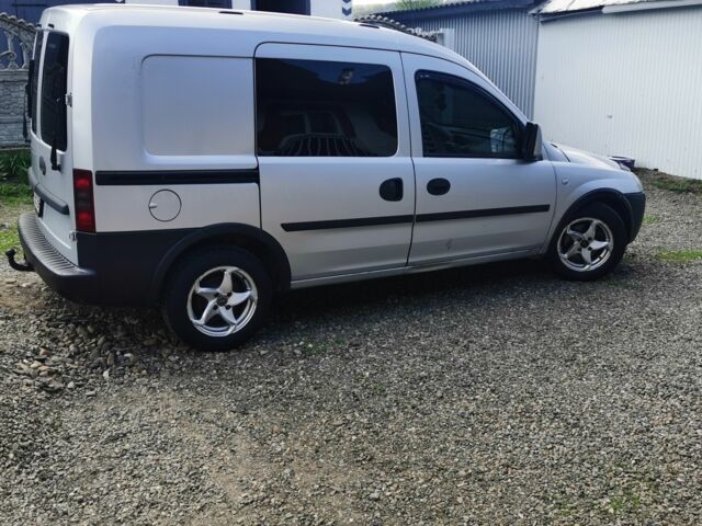 Сірий Опель Комбо вант.-пас., об'ємом двигуна 0 л та пробігом 340 тис. км за 4500 $, фото 5 на Automoto.ua