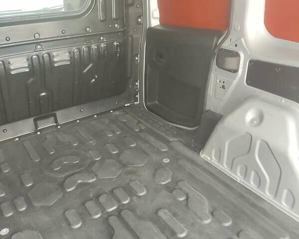 Серый Опель Комбо груз.-пасс., объемом двигателя 0 л и пробегом 240 тыс. км за 6000 $, фото 1 на Automoto.ua