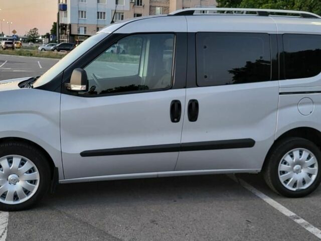 Серый Опель Комбо груз.-пасс., объемом двигателя 1.6 л и пробегом 166 тыс. км за 8600 $, фото 3 на Automoto.ua