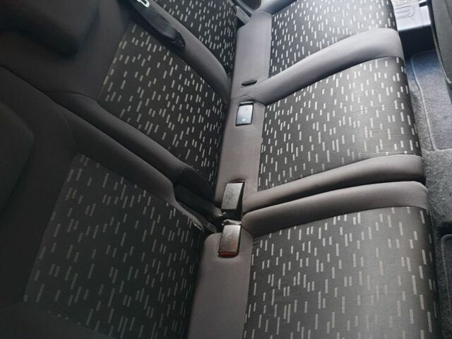 Серый Опель Комбо груз.-пасс., объемом двигателя 1.6 л и пробегом 166 тыс. км за 8600 $, фото 18 на Automoto.ua