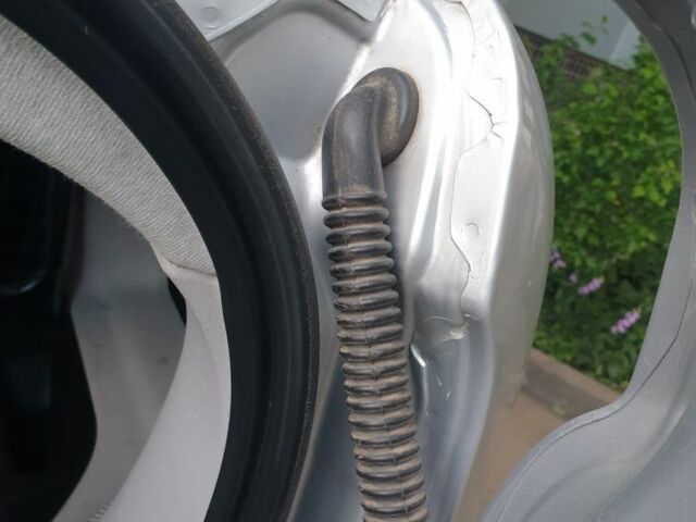 Серый Опель Комбо груз.-пасс., объемом двигателя 1.6 л и пробегом 166 тыс. км за 8600 $, фото 10 на Automoto.ua