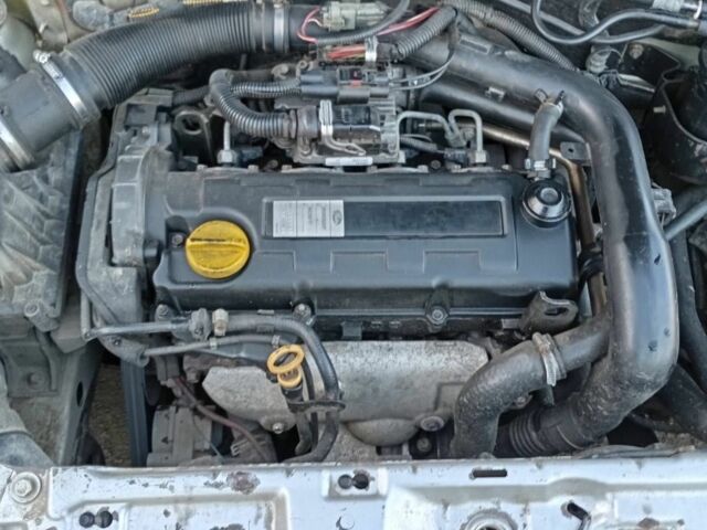 Серый Опель Комбо груз.-пасс., объемом двигателя 1.7 л и пробегом 230 тыс. км за 3100 $, фото 6 на Automoto.ua