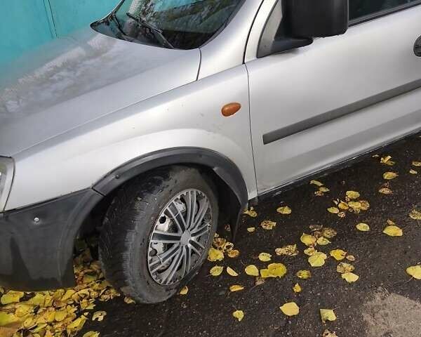 Серый Опель Комбо груз.-пасс., объемом двигателя 1.7 л и пробегом 377 тыс. км за 4000 $, фото 2 на Automoto.ua