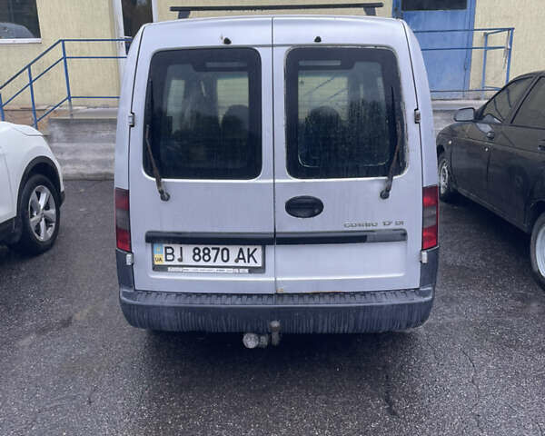 Сірий Опель Комбо вант.-пас., об'ємом двигуна 1.7 л та пробігом 404 тис. км за 3000 $, фото 2 на Automoto.ua