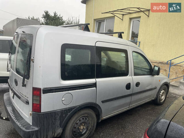 Сірий Опель Комбо вант.-пас., об'ємом двигуна 1.7 л та пробігом 404 тис. км за 3000 $, фото 1 на Automoto.ua