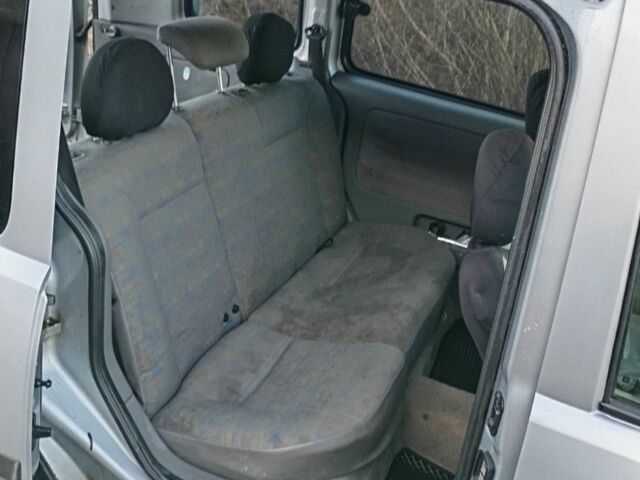 Серый Опель Комбо груз.-пасс., объемом двигателя 1.7 л и пробегом 230 тыс. км за 3100 $, фото 5 на Automoto.ua