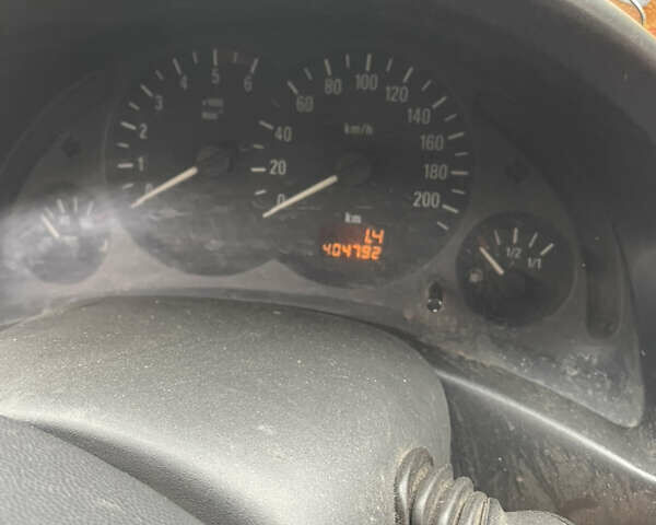 Сірий Опель Комбо вант.-пас., об'ємом двигуна 1.7 л та пробігом 404 тис. км за 3000 $, фото 6 на Automoto.ua