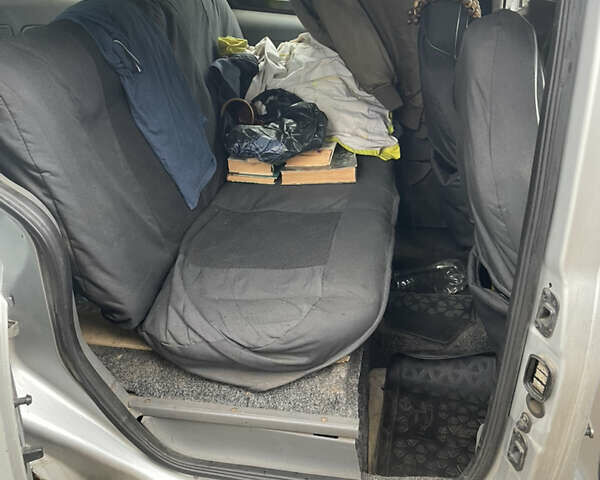 Сірий Опель Комбо вант.-пас., об'ємом двигуна 1.7 л та пробігом 404 тис. км за 3000 $, фото 5 на Automoto.ua