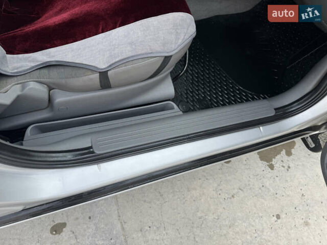 Серый Опель Комбо груз.-пасс., объемом двигателя 1.6 л и пробегом 270 тыс. км за 4300 $, фото 17 на Automoto.ua