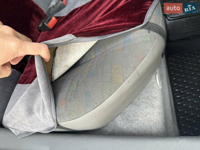 Серый Опель Комбо груз.-пасс., объемом двигателя 1.6 л и пробегом 270 тыс. км за 4300 $, фото 10 на Automoto.ua