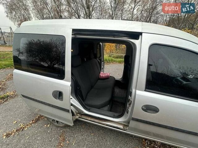 Серый Опель Комбо груз.-пасс., объемом двигателя 1.4 л и пробегом 188 тыс. км за 4999 $, фото 3 на Automoto.ua