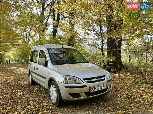 Серый Опель Комбо груз.-пасс., объемом двигателя 1.7 л и пробегом 230 тыс. км за 4900 $, фото 30 на Automoto.ua