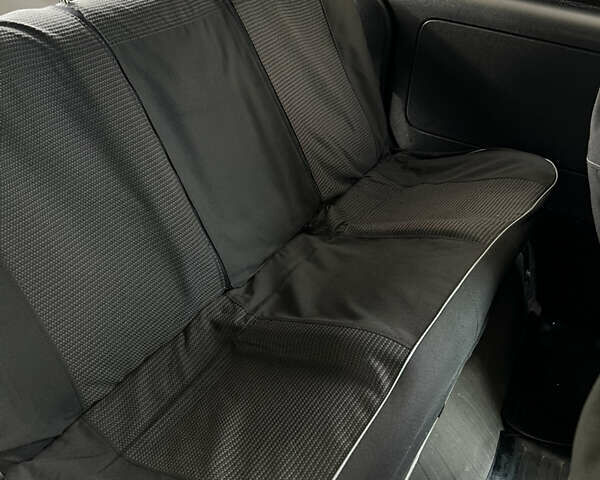 Серый Опель Комбо груз.-пасс., объемом двигателя 1.7 л и пробегом 192 тыс. км за 4999 $, фото 12 на Automoto.ua