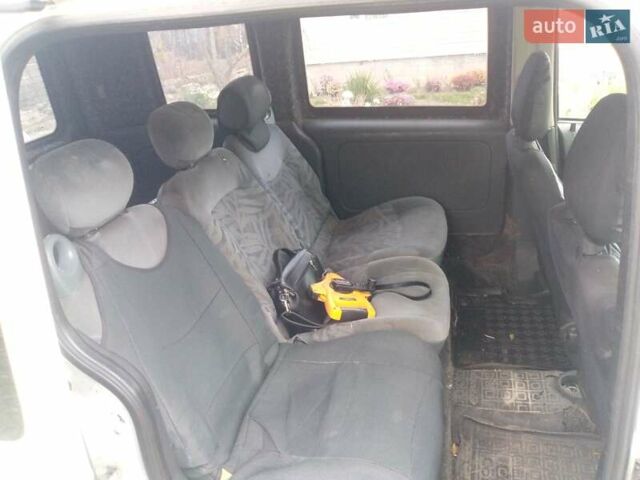 Сірий Опель Комбо вант.-пас., об'ємом двигуна 1.4 л та пробігом 437 тис. км за 2600 $, фото 2 на Automoto.ua