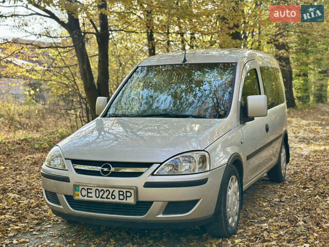 Серый Опель Комбо груз.-пасс., объемом двигателя 1.7 л и пробегом 230 тыс. км за 4900 $, фото 44 на Automoto.ua