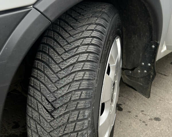 Серый Опель Комбо груз.-пасс., объемом двигателя 1.7 л и пробегом 192 тыс. км за 4999 $, фото 18 на Automoto.ua