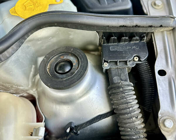 Серый Опель Комбо груз.-пасс., объемом двигателя 1.7 л и пробегом 230 тыс. км за 4900 $, фото 5 на Automoto.ua