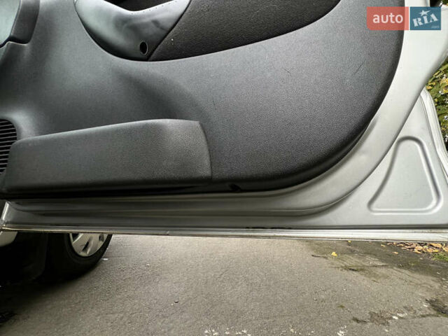 Серый Опель Комбо груз.-пасс., объемом двигателя 1.7 л и пробегом 192 тыс. км за 4999 $, фото 14 на Automoto.ua