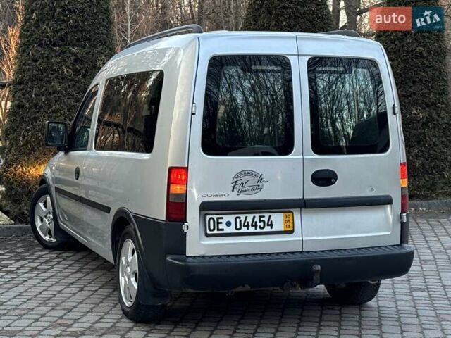 Серый Опель Комбо груз.-пасс., объемом двигателя 1.6 л и пробегом 230 тыс. км за 3800 $, фото 18 на Automoto.ua