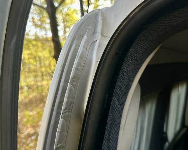 Серый Опель Комбо груз.-пасс., объемом двигателя 1.7 л и пробегом 230 тыс. км за 4900 $, фото 12 на Automoto.ua