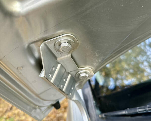 Серый Опель Комбо груз.-пасс., объемом двигателя 1.7 л и пробегом 230 тыс. км за 4900 $, фото 3 на Automoto.ua