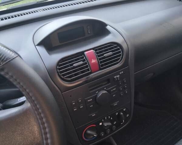 Сірий Опель Комбо вант.-пас., об'ємом двигуна 1.25 л та пробігом 274 тис. км за 3500 $, фото 1 на Automoto.ua