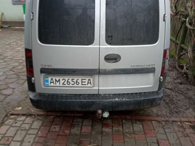 Сірий Опель Комбо вант.-пас., об'ємом двигуна 0 л та пробігом 290 тис. км за 3100 $, фото 1 на Automoto.ua