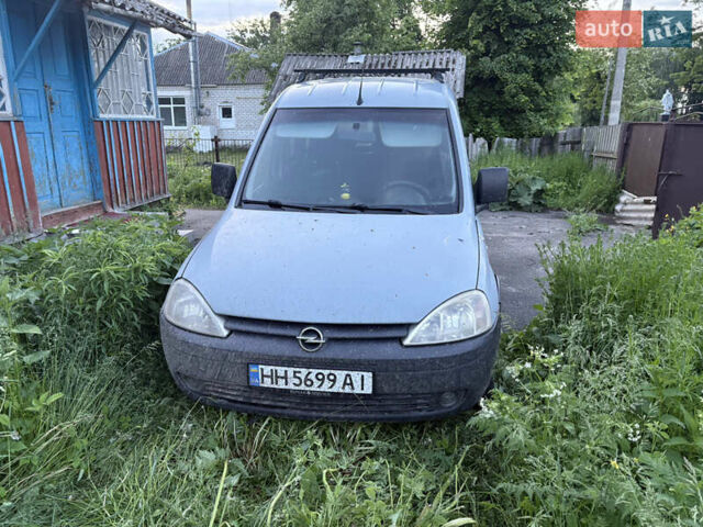 Серый Опель Комбо груз.-пасс., объемом двигателя 1.69 л и пробегом 350 тыс. км за 3500 $, фото 4 на Automoto.ua