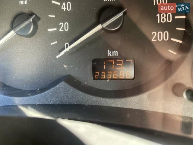 Сірий Опель Комбо вант.-пас., об'ємом двигуна 1.7 л та пробігом 234 тис. км за 4300 $, фото 3 на Automoto.ua