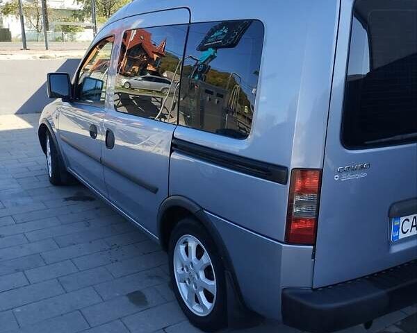 Сірий Опель Комбо вант.-пас., об'ємом двигуна 1.7 л та пробігом 220 тис. км за 6500 $, фото 12 на Automoto.ua