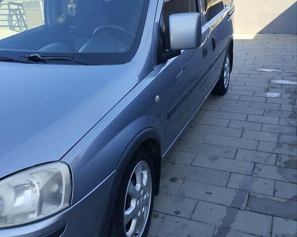 Сірий Опель Комбо вант.-пас., об'ємом двигуна 1.7 л та пробігом 220 тис. км за 6500 $, фото 11 на Automoto.ua