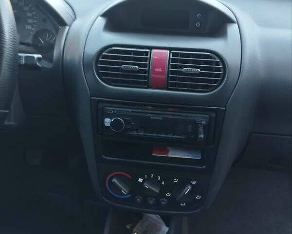 Сірий Опель Комбо вант.-пас., об'ємом двигуна 1.7 л та пробігом 220 тис. км за 6500 $, фото 3 на Automoto.ua