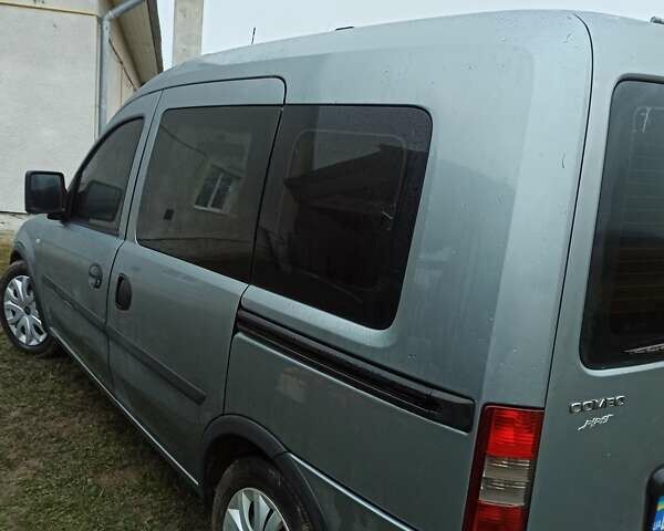 Сірий Опель Комбо вант.-пас., об'ємом двигуна 1.25 л та пробігом 198 тис. км за 4999 $, фото 7 на Automoto.ua