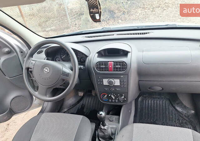 Сірий Опель Комбо вант.-пас., об'ємом двигуна 1.3 л та пробігом 250 тис. км за 4300 $, фото 14 на Automoto.ua