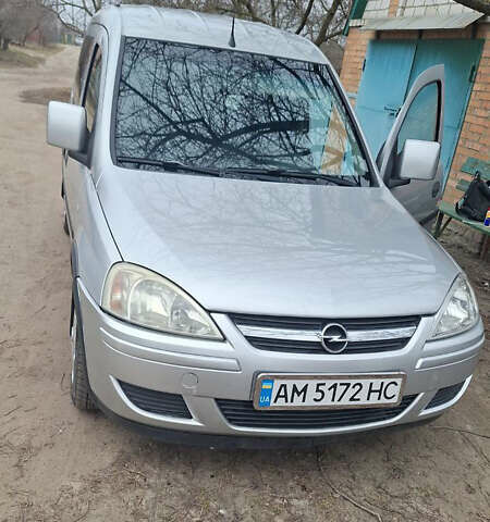 Сірий Опель Комбо вант.-пас., об'ємом двигуна 1.3 л та пробігом 250 тис. км за 4300 $, фото 11 на Automoto.ua