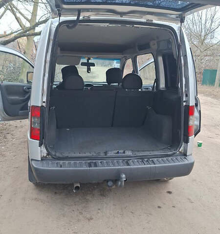 Сірий Опель Комбо вант.-пас., об'ємом двигуна 1.3 л та пробігом 250 тис. км за 4300 $, фото 8 на Automoto.ua