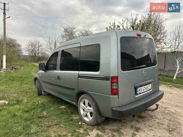 Серый Опель Комбо груз.-пасс., объемом двигателя 1.69 л и пробегом 180 тыс. км за 6800 $, фото 2 на Automoto.ua