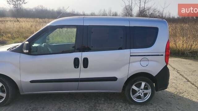 Серый Опель Комбо груз.-пасс., объемом двигателя 1.6 л и пробегом 256 тыс. км за 6700 $, фото 7 на Automoto.ua