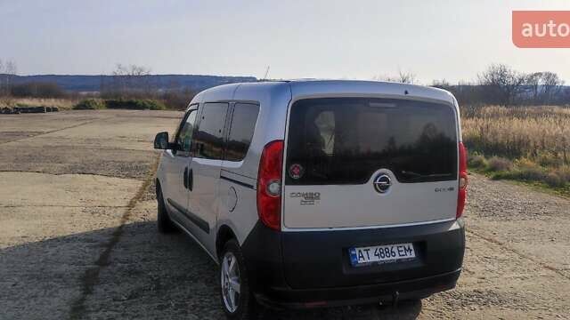 Серый Опель Комбо груз.-пасс., объемом двигателя 1.6 л и пробегом 256 тыс. км за 6700 $, фото 8 на Automoto.ua