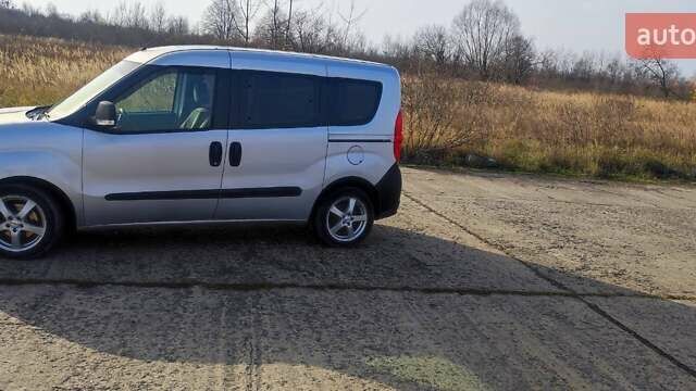 Серый Опель Комбо груз.-пасс., объемом двигателя 1.6 л и пробегом 256 тыс. км за 6700 $, фото 4 на Automoto.ua